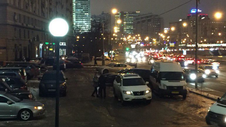 Юхан ГЕРАСКИН и Сергей РОДИОНОВ на парковке. Фото Сергей АСТАХОВ, Юхан ГЕРАСКИН и Сергей РОДИОНОВ на парковке. Фото Сергей АСТАХОВ,