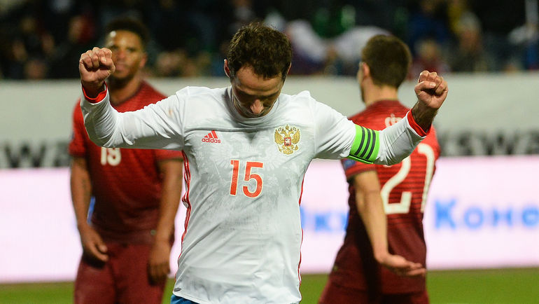 Суббота. Краснодар. Россия - Португалия - 1:0. 89-я минута. Радость автора гола Романа ШИРОКОВА. Фото Алексей ИВАНОВ, Суббота. Краснодар. Россия - Португалия - 1:0. 89-я минута. Радость автора гола Романа ШИРОКОВА. Фото Алексей ИВАНОВ,