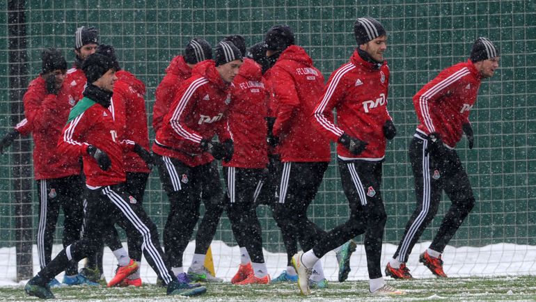 Снег не помешал тренировке Снег не помешал тренировке