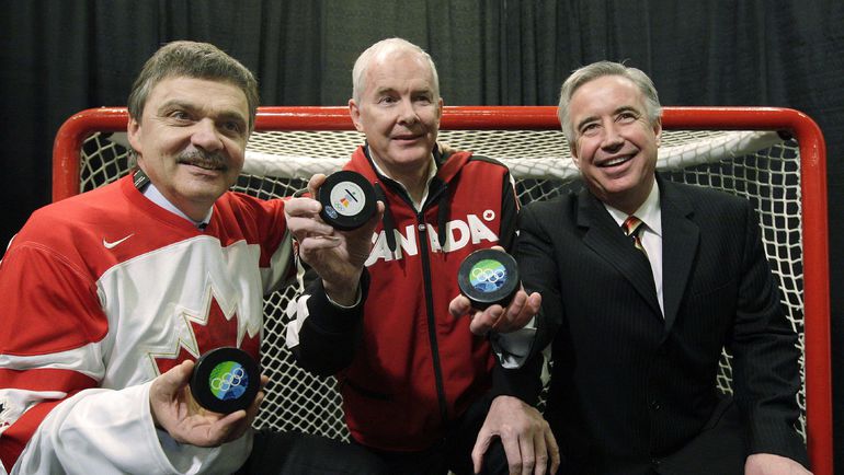 Рене ФАЗЕЛЬ (слева) и Боб НИКОЛСОН (справа). Фото REUTERS Рене ФАЗЕЛЬ (слева) и Боб НИКОЛСОН (справа). Фото REUTERS