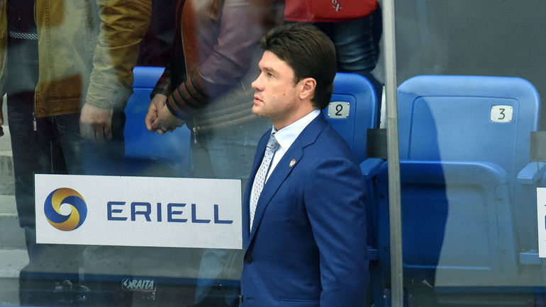 Экс-главный тренер Экс-главный тренер