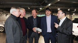 Вторник. Москва. Георгий ЯРЦЕВ, Борис ИГНАТЬЕВ, Юрий СЕМИН, Вадим ЕВСЕЕВ и Игорь РАБИНЕР на презентации книги экс-защитника сборной России.