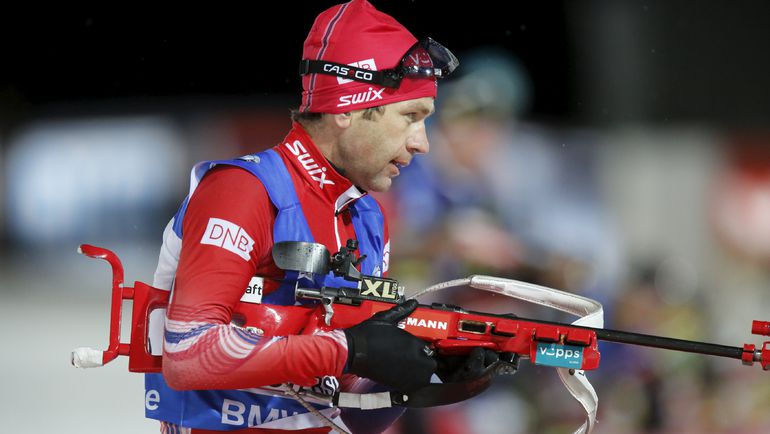 Оле Эйнар БЬОРНДАЛЕН одержал первую победу после триумфа в олимпийском Сочи. Фото AFP Оле Эйнар БЬОРНДАЛЕН одержал первую победу после триумфа в олимпийском Сочи. Фото AFP