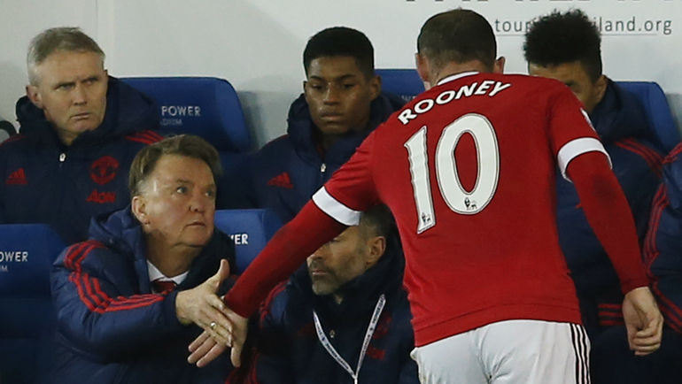 Луи ВАН ГАЛ и Уэйн РУНИ. Фото REUTERS Луи ВАН ГАЛ и Уэйн РУНИ. Фото REUTERS