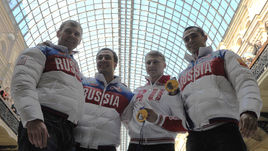 Олимпийские чемпионы Сочи-2014 Александр ЗУБКОВ, Алексей ВОЕВОДА, Дмитрий ТРУНЕНКОВ и Алексей НЕГОДАЙЛО.