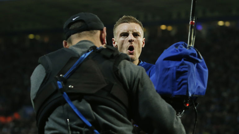 Радость автора рекордного гола Джейми ВАРДИ. Фото REUTERS Радость автора рекордного гола Джейми ВАРДИ. Фото REUTERS