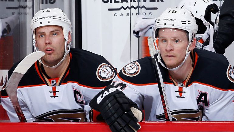 Райан ГЕЦЛАФ (15) и Кори ПЕРРИ. Фото AFP Райан ГЕЦЛАФ (15) и Кори ПЕРРИ. Фото AFP