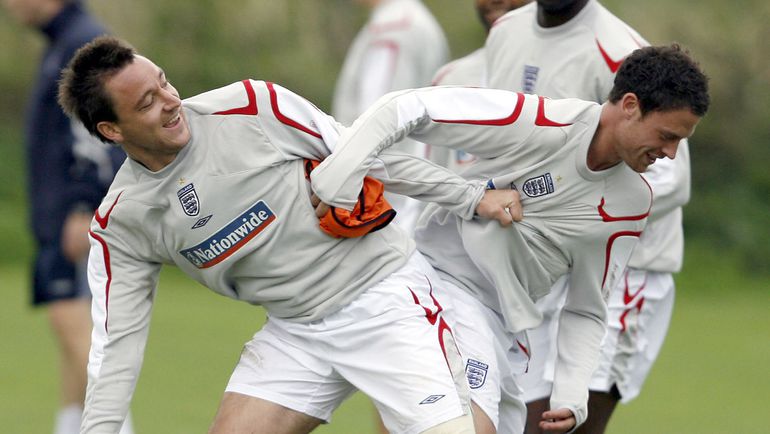 Джон ТЕРРИ и Уэйн БРИДЖ. Фото AFP Джон ТЕРРИ и Уэйн БРИДЖ. Фото AFP