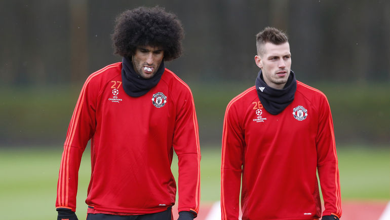 Морган ШНЕЙДЕРЛЕН (справа) и Маруан ФЕЛЛАИНИ. Фото REUTERS Морган ШНЕЙДЕРЛЕН (справа) и Маруан ФЕЛЛАИНИ. Фото REUTERS