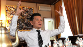 Кирсан ИЛЮМЖИНОВ.