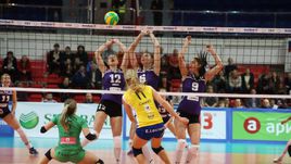 "Уралочка-НТМК" уверенно обыграла "Канн"  