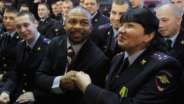 Рой ДЖОНС на встрече с московскими полицейскими.