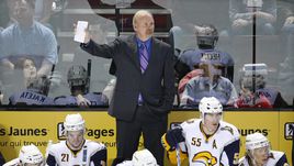 Линди РАФФ.