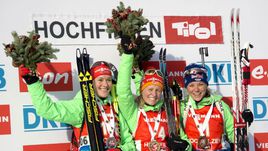 Сегодня. Хохфильцен. Победительницы спринта Марен ХАММЕРШМИДТ, Франциска ХИЛЬДЕБРАНД и Мириам ГЕССНЕР.