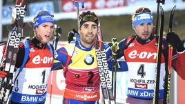 Сегодня. Хохфильцен. Симон ШЕМП, Мартен ФУРКАД и Антон ШИПУЛИН (слева направо).