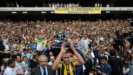 Своим и чужим фанаты