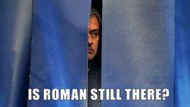 Роман все еще там?