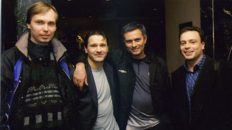 Алексей МАТВЕЕВ, Дмитрий АЛЕНИЧЕВ, Жозе МОУРИНЬЮ и Игорь РАБИНЕР (слева направо). Алексей МАТВЕЕВ, Дмитрий АЛЕНИЧЕВ, Жозе МОУРИНЬЮ и Игорь РАБИНЕР (слева направо).