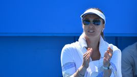 Мартина ХИНГИС.