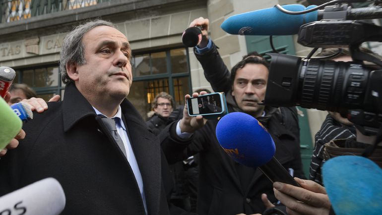 8 декабря. Лозанна. Мишель ПЛАТИНИ направляет в Спортивный арбитражный суд. Фото AFP 8 декабря. Лозанна. Мишель ПЛАТИНИ направляет в Спортивный арбитражный суд. Фото AFP