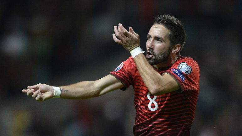 Жоау МОУТИНЬЮ с высокой долей вероятности переберется в Петербург. Но только летом. Фото REUTERS Жоау МОУТИНЬЮ с высокой долей вероятности переберется в Петербург. Но только летом. Фото REUTERS