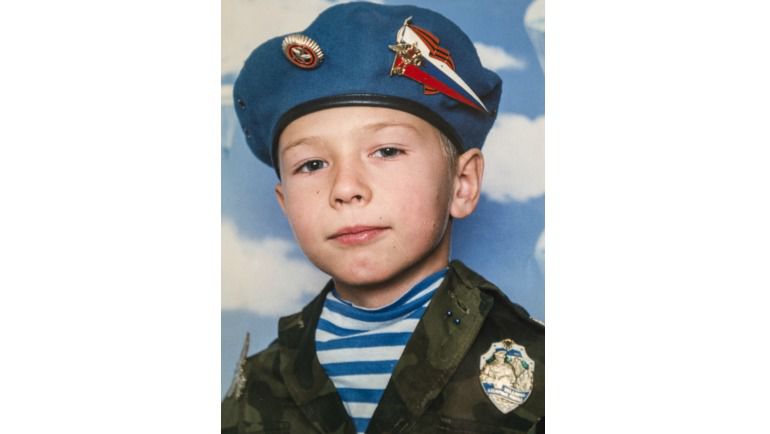 Павел КУЛИЖНИКОВ в детстве... Фото из архива Павла Кулижникова Павел КУЛИЖНИКОВ в детстве... Фото из архива Павла Кулижникова