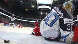 Сегодня. Хельсинки. Россия - Финляндия - 6:4. Только что в ворота финнов влетела пятая шайба.