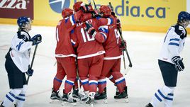 Понедельник. Хельсинки. Россия – Финляндия – 6:4. Игроки сборной России празднуют победу.