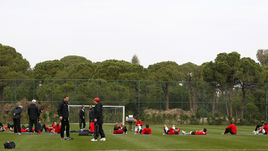 Турция была самым популярным среди российских клубов направлением подготовки во время зимней паузы, но теперь пришлось искать другие варианты.