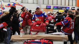 6 января. Шереметьево. Прилет молодежной сборной России по хоккею.