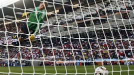 27 июля 2010 года. Блумфонтейн. Чемпионат мира. 1/8 финала. Англия - Германия - 1:4. Незасчитанный гол Фрэнка Лэмпарда в ворота немцев, после которого многие заговорили о необходимости введения видеоповторов в футболе.