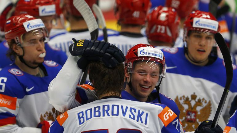 Сергей БОБРОВСКИЙ и Владимир ТАРАСЕНКО. Фото REUTERS Сергей БОБРОВСКИЙ и Владимир ТАРАСЕНКО. Фото REUTERS