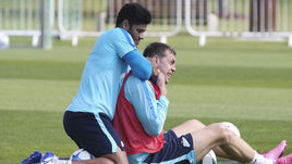 Январь. Доха. ХАЛК и Артем ДЗЮБА.