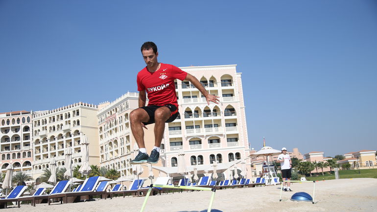Роман ШИРОКОВ на последнем для себя сборе "Спартака". Фото Александр СТУПНИКОВ, ФК "Спартак" Роман ШИРОКОВ на последнем для себя сборе "Спартака". Фото Александр СТУПНИКОВ, ФК "Спартак"