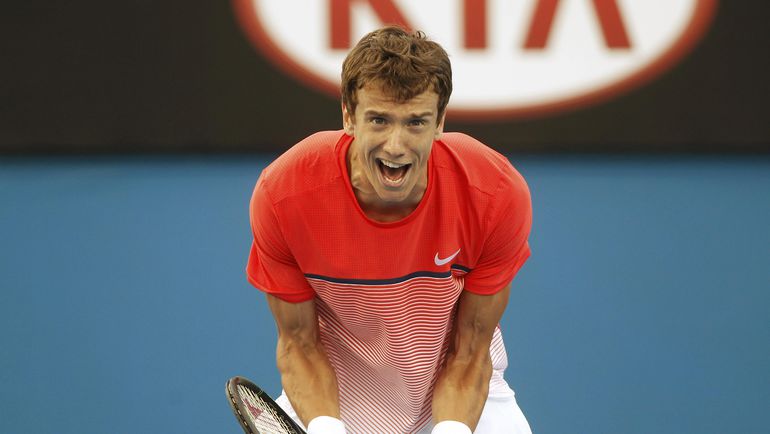 Суббота. Мельбурн. Андрей КУЗНЕЦОВ празднует победу над Дуди Селой. Фото REUTERS Суббота. Мельбурн. Андрей КУЗНЕЦОВ празднует победу над Дуди Селой. Фото REUTERS