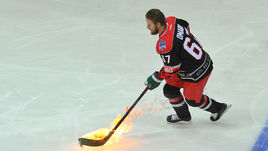 Вчера, Москва. Горящий буллит Линуса УМАРКА.