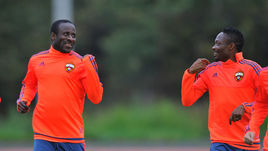 Сейду ДУМБЬЯ и Ахмед МУСА.