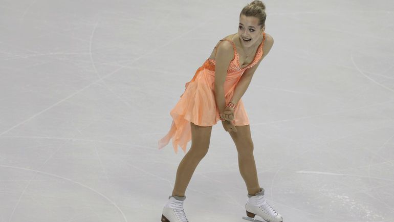 Среда. Братислава. Елена РАДИОНОВА представляет свою короткую программу. Фото REUTERS Среда. Братислава. Елена РАДИОНОВА представляет свою короткую программу. Фото REUTERS