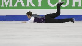 Сегодня. Братислава. Максим КОВТУН не устоял на ногах в произвольной программе.