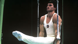 24 сентября 1988 года. Сеул. Дмитрий БИЛОЗЕРЧЕВ выигрывает золотую медаль Олимпийских игр в упражнении на кольцах.