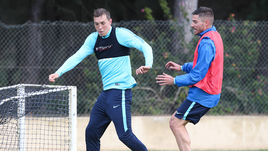 Артем ДЗЮБА и Хави ГАРСИЯ.