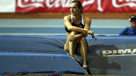 Олимпийская судьба Елены ИСИНБАЕВОЙ и других российских легкоатлетов решится в ближайшие месяцы.