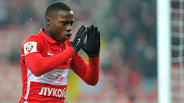 Одного Квинси ПРОМЕСА красно-белым мало.