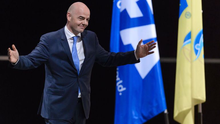 Сегодня. Цюрих. Джанни ИНФАНТИНО. Фото AFP Сегодня. Цюрих. Джанни ИНФАНТИНО. Фото AFP