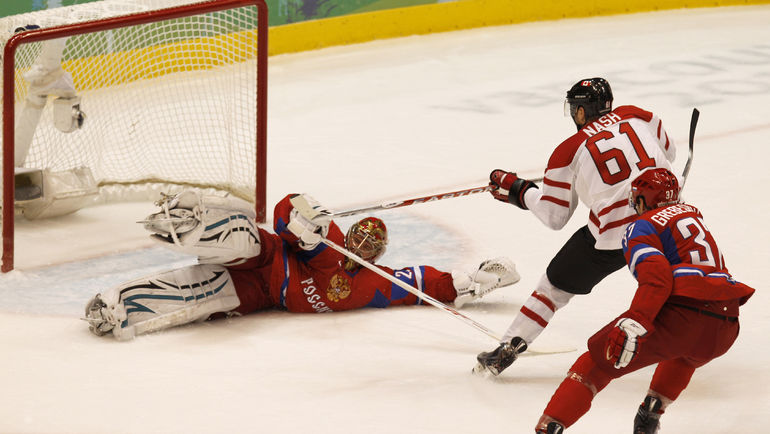 Рик НЭШ переигрывает Евгения НАБОКОВА. Фото Александр ВИЛЬФ Рик НЭШ переигрывает Евгения НАБОКОВА. Фото Александр ВИЛЬФ