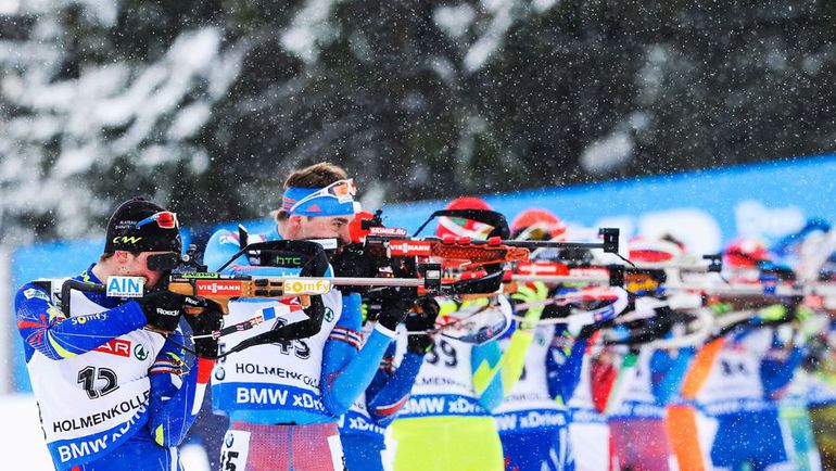 Воскресенье. Холменколлен. Антон ШИПУЛИН (№45) на огневом рубеже. Фото REUTERS Воскресенье. Холменколлен. Антон ШИПУЛИН (№45) на огневом рубеже. Фото REUTERS