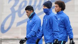 Вчера. Санкт-Петербург. ХАЛК, Александр КОКОРИН и Аксель ВИТСЕЛЬ (слева направо) на тренировке