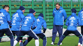 Сегодня. Новогорск. Леонид СЛУЦКИЙ.