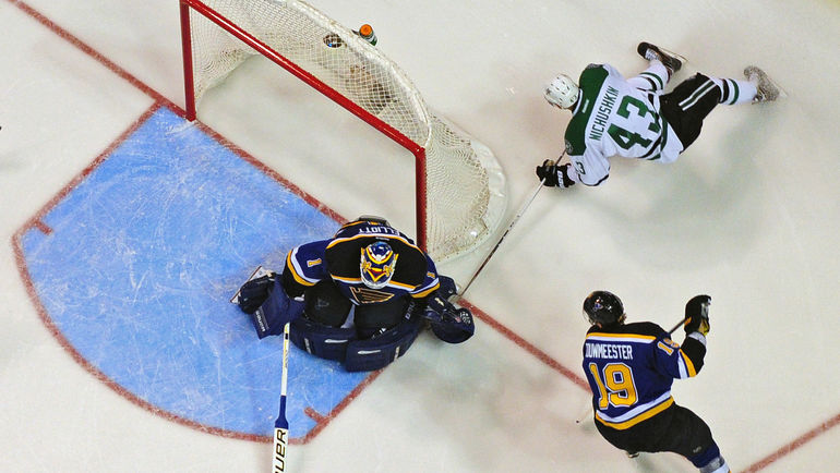 Валерий НИЧУШКИН - за воротами. Фото USA TODAY Sports Валерий НИЧУШКИН - за воротами. Фото USA TODAY Sports