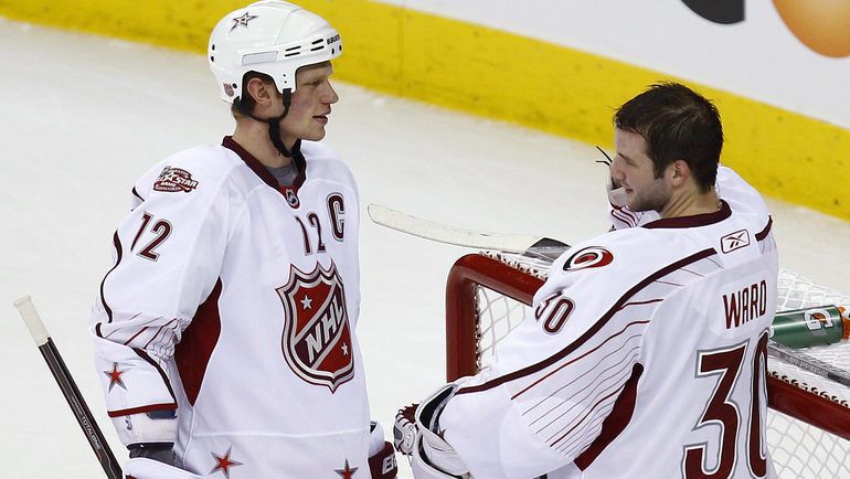 Эрик СТААЛ (слева) и Кэм УОРД. Фото REUTERS Эрик СТААЛ (слева) и Кэм УОРД. Фото REUTERS